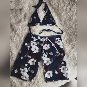 Shay Bouvier Hawaiian print board short bathing suit in Navy ,size 7